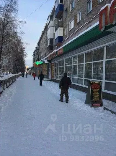 Торговая площадь в Башкортостан, Туймазы просп. Ленина, 1 (500 м) - Фото 0