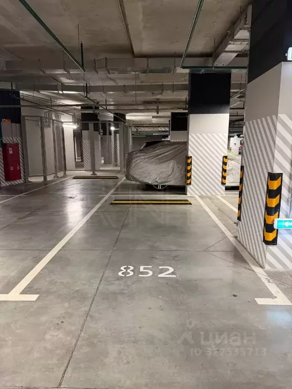 Гараж в Москва Г мкр, Форивер жилой комплекс (13 м) - Фото 0