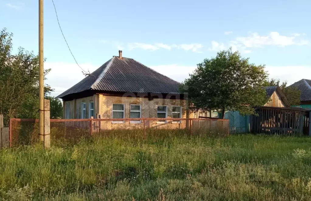 Дом в Свердловская область, Тугулымский муниципальный округ, пос. ... - Фото 1