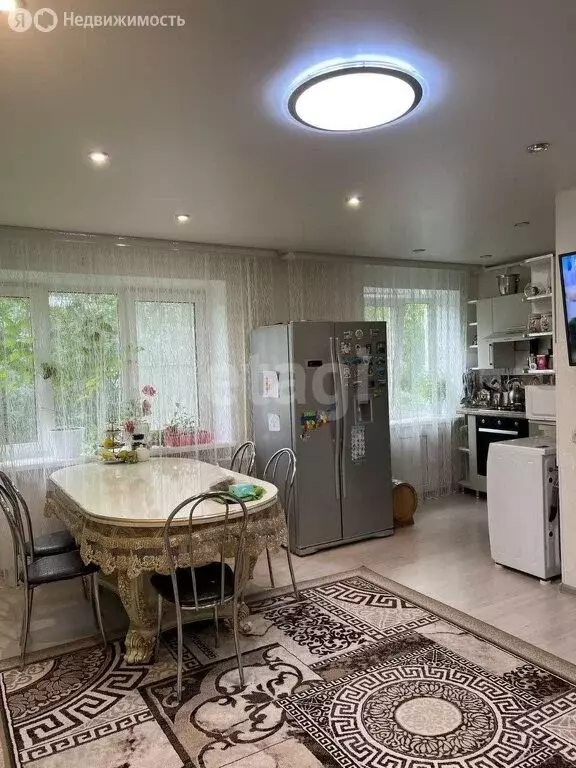 2-комнатная квартира: Кыштым, улица В.А. Дёмина, 10 (40.5 м) - Фото 1