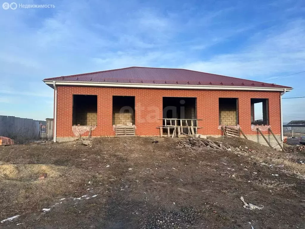 Дом в Назрань, Карьерная улица (250 м) - Фото 2