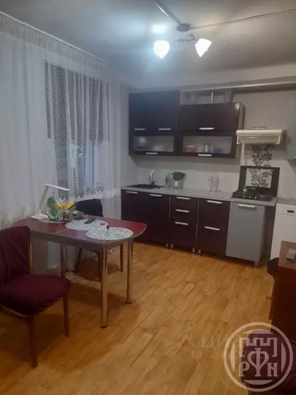 Дом в Ленинградская область, Луга ул. Гагарина, 88 (120 м) - Фото 1