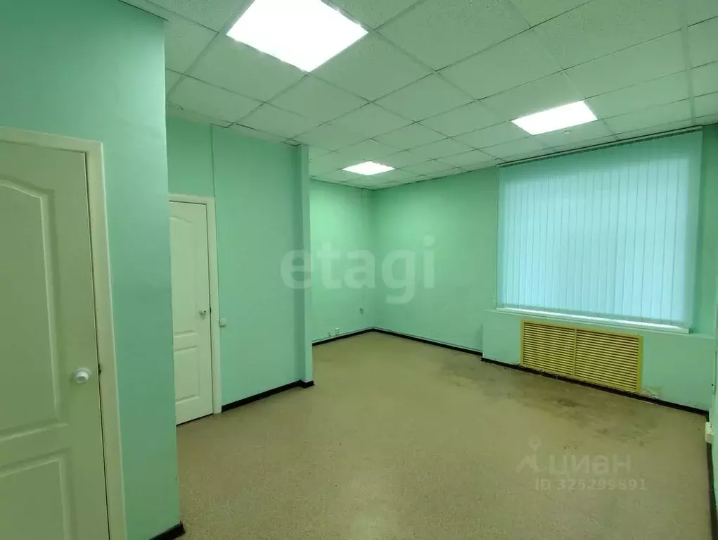 Офис в Курганская область, Курган Половинская ул., 10А (30 м) - Фото 1