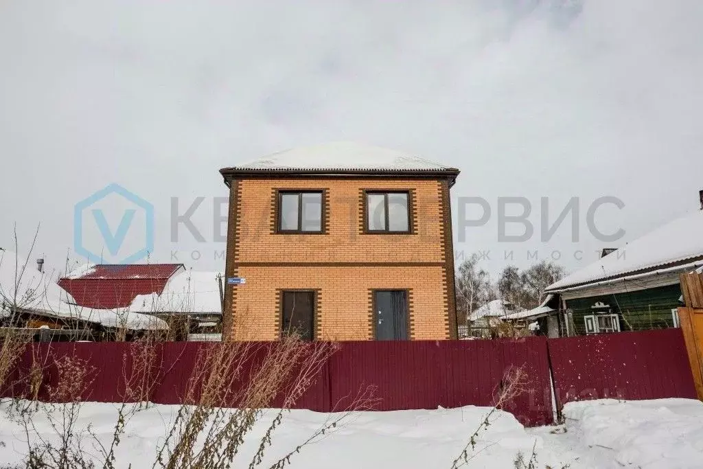 Коттедж в Омская область, Омск ул. 18-я Северная, 47 (157 м) - Фото 1