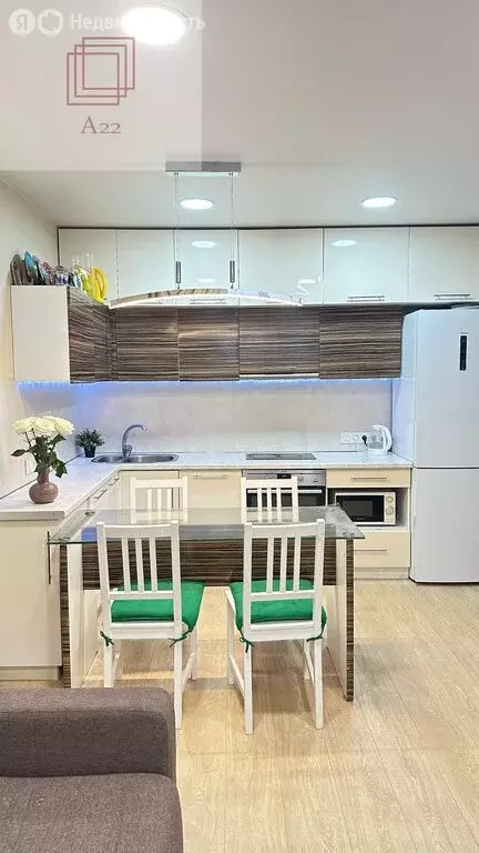 3-комнатная квартира: Барнаул, улица Сергея Ускова, 42 (57 м) - Фото 0