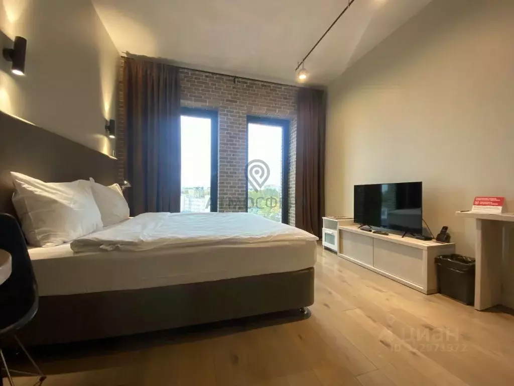 Студия Санкт-Петербург наб. Макарова, 60 (29.8 м) - Фото 1