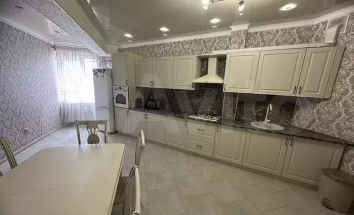 3-к. квартира, 90 м, 8/9 эт. - Фото 0