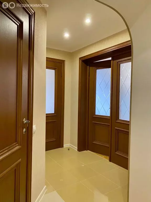 3-комнатная квартира: Ялта, улица Сеченова, 27 (87.4 м) - Фото 1