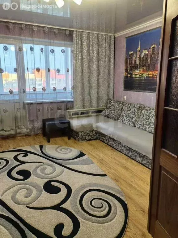1-комнатная квартира: Омск, улица Арнольда Нейбута, 11 (39 м) - Фото 0