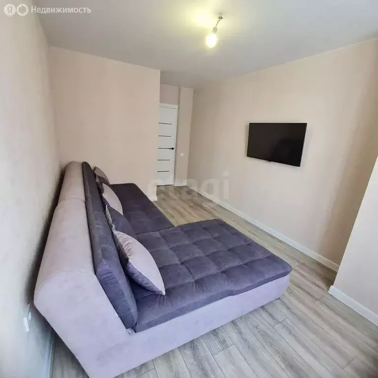 1-комнатная квартира: Батайск, ул. Ушинского (34 м) - Фото 1