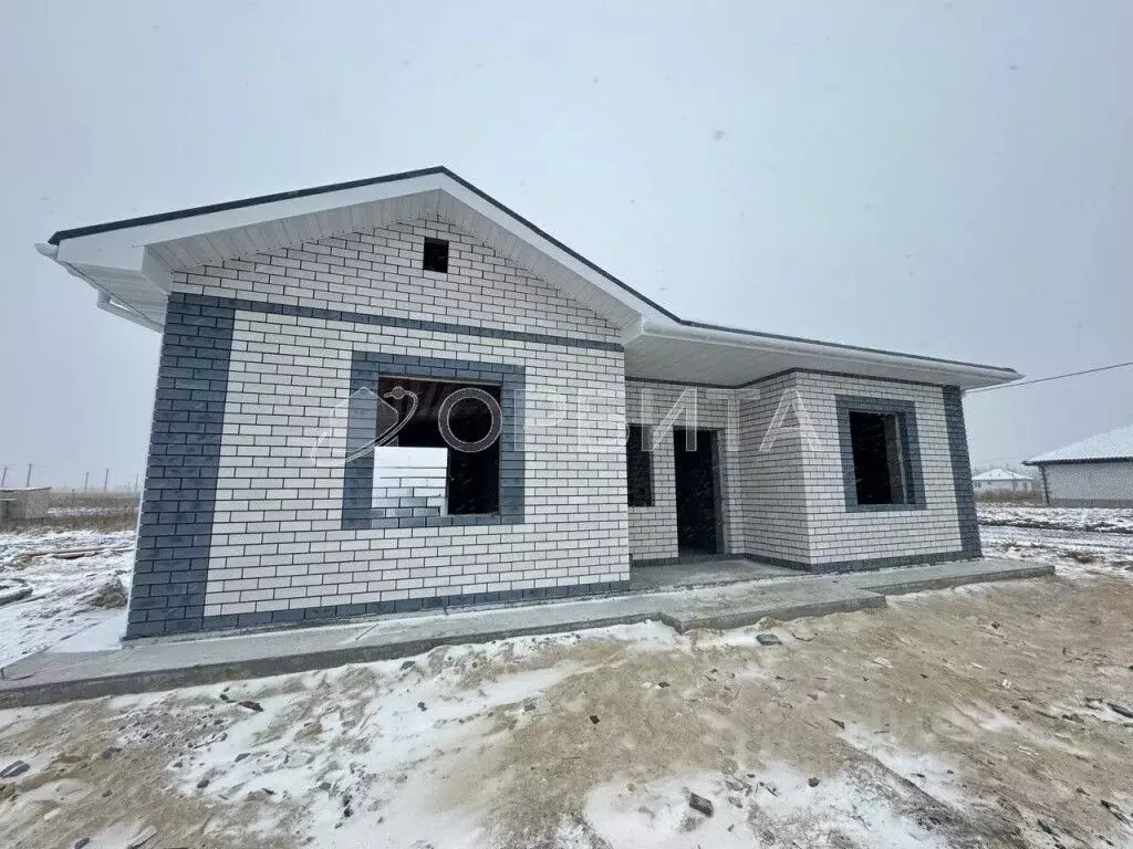 Дом в Тюменская область, Тюменский муниципальный округ, с. Чикча  (100 ... - Фото 1