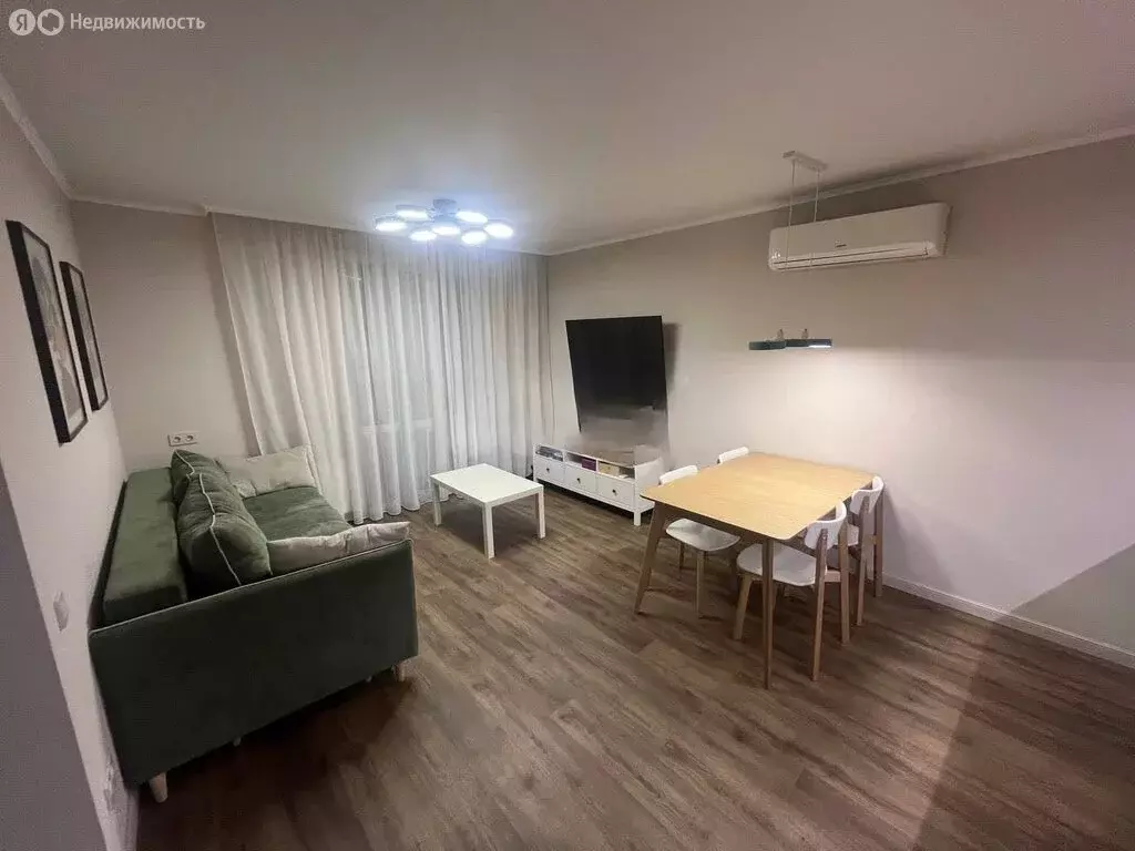 2-комнатная квартира: Тюмень, улица Павла Никольского, 4 (64.2 м) - Фото 2