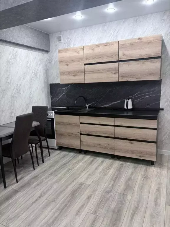 1-к кв. Иркутская область, Иркутск Братская ул., 7/7 (35.0 м) - Фото 1