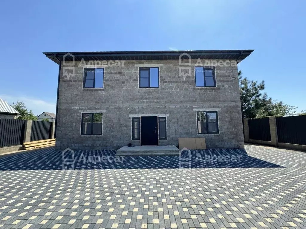 Дом в Волгоградская область, Волгоград Окольная ул. (218 м) - Фото 1