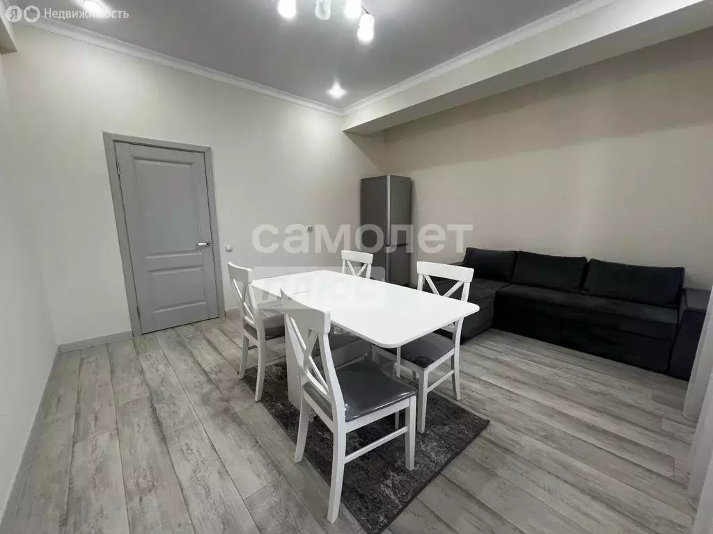 2-комнатная квартира: Махачкала, улица Ибрагима-Хаджи Урадинского, 9 ... - Фото 1