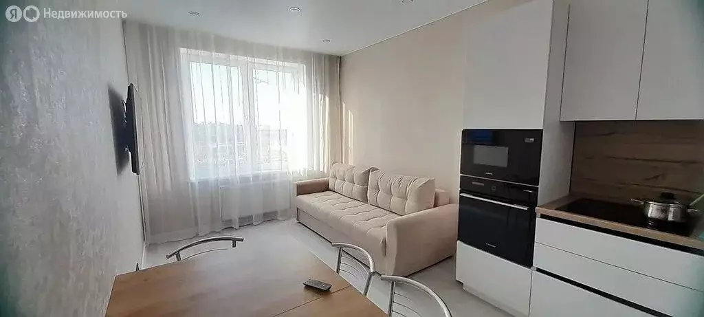 2-комнатная квартира: Тюмень, улица Ветеранов Труда, 9А (56 м) - Фото 0