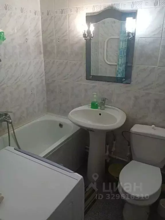 1-к кв. Белгородская область, Валуйки ул. Максима Горького, 21 (33.0 ... - Фото 2