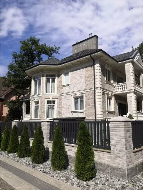 Дом в Калининградская область, Светлогорск ул. Рябиновая, 23 (400 м) - Фото 2