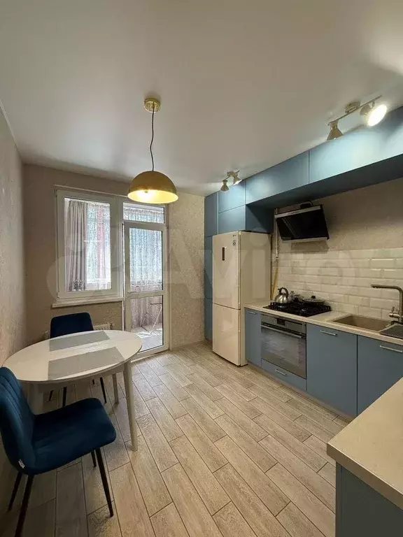 1-к. квартира, 40 м, 7/10 эт. - Фото 1