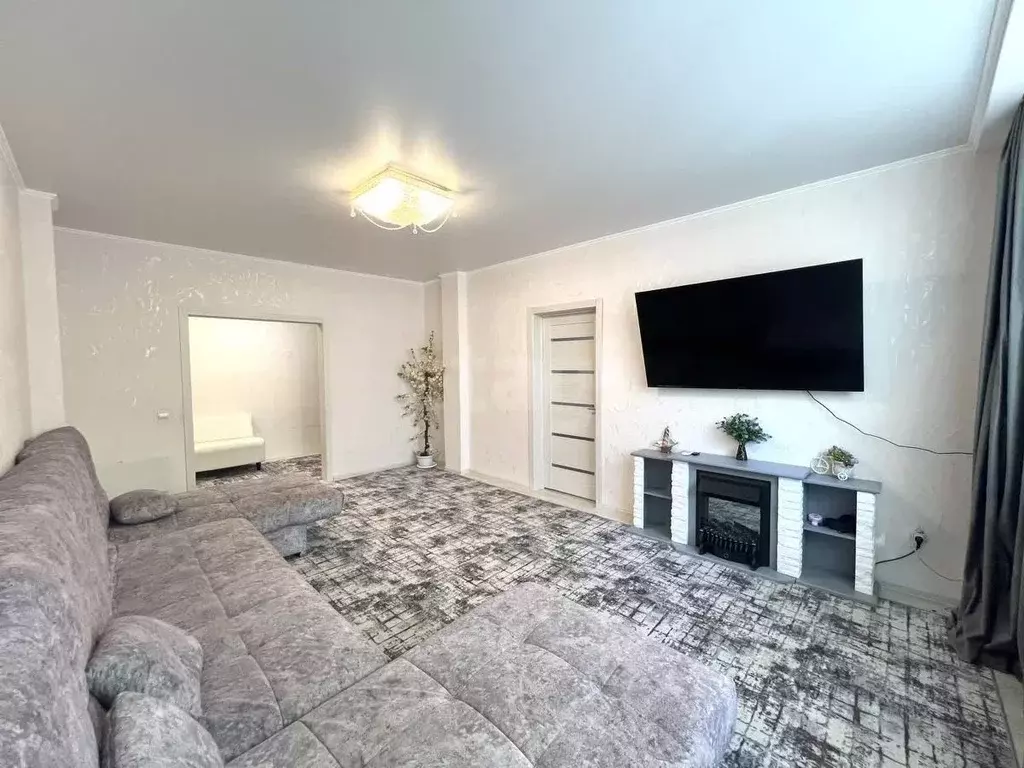 3-к кв. Саратовская область, Саратов Международная ул., 26 (86.0 м) - Фото 1