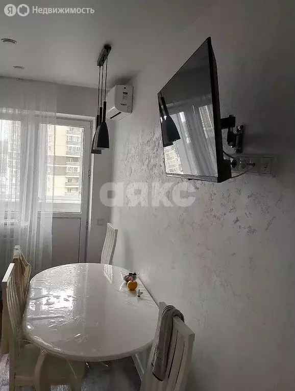3-комнатная квартира: Ростов-на-Дону, улица Нансена, 103/1/2 (96 м) - Фото 1