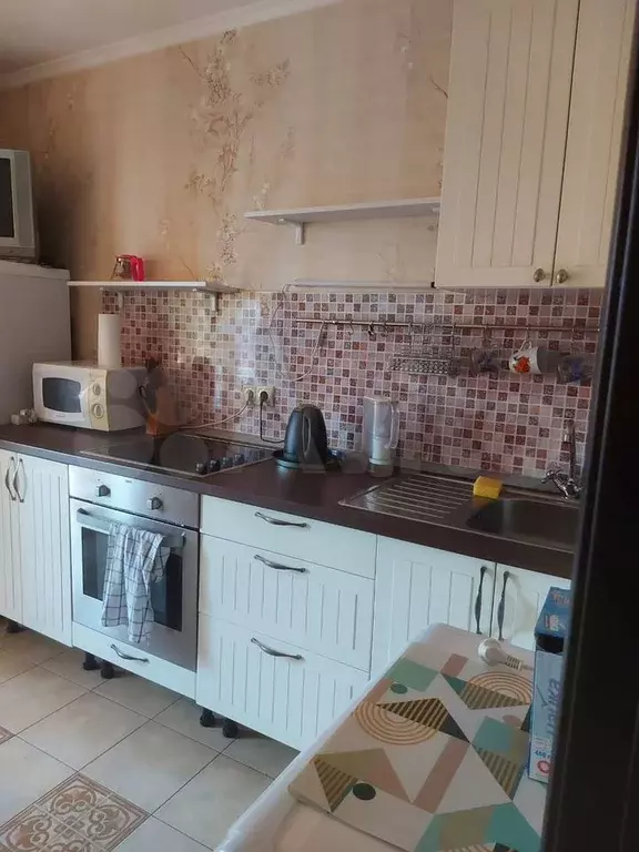 1-к. квартира, 37 м, 4/9 эт. - Фото 0