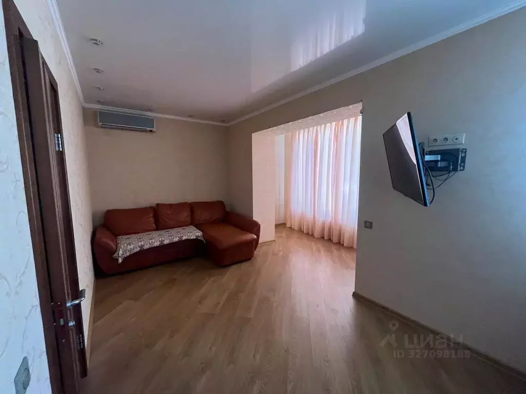 1-к кв. Астраханская область, Астрахань ул. Космонавтов, 18к2 (40.0 м) - Фото 2