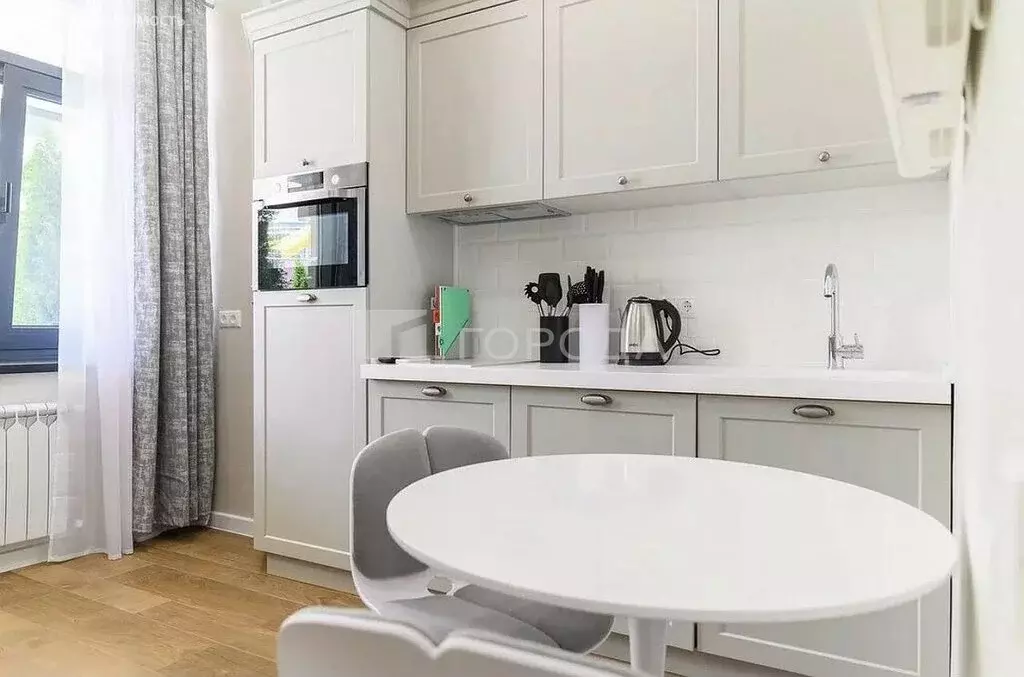 Квартира-студия: Сочи, микрорайон Центральный, переулок Горького, 24к1 ... - Фото 1