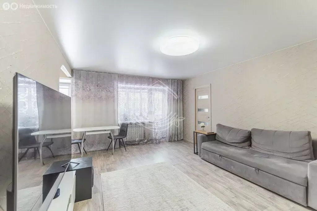 3-комнатная квартира: село Санниково, микрорайон Центральный, 48/2 ... - Фото 1