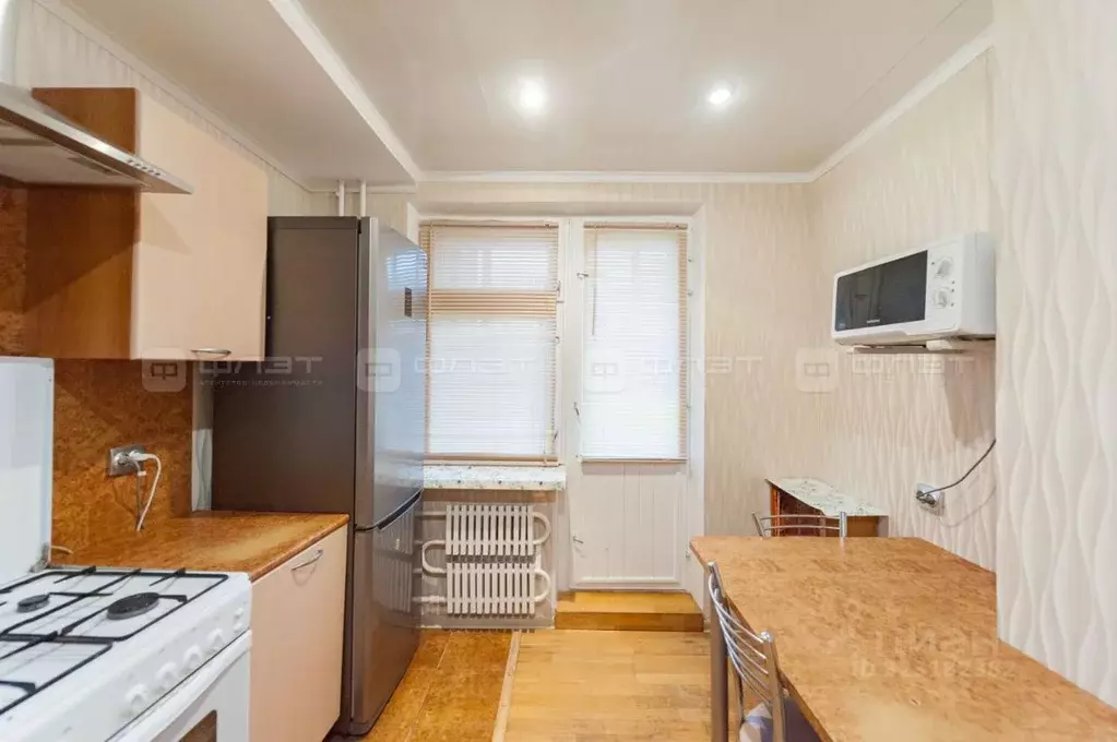 2-к кв. Татарстан, Казань ул. Братьев Касимовых, 21 (57.4 м) - Фото 2