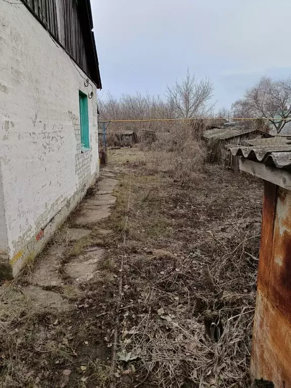 Дом в Саратовская область, пос. Сергиевский ул. Мостовая, 11 (47 м) - Фото 1