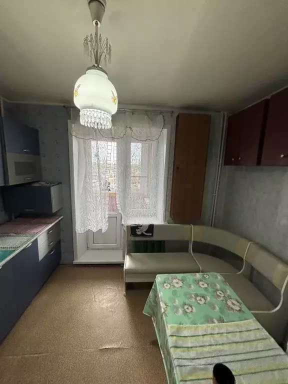 2-к кв. Астраханская область, Камызяк ул. Максима Горького, 73 (50.0 ... - Фото 2