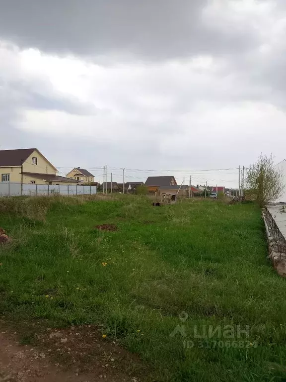 Участок в Башкортостан, Уфа городской округ, с. Нагаево ул. 65-летия ... - Фото 1