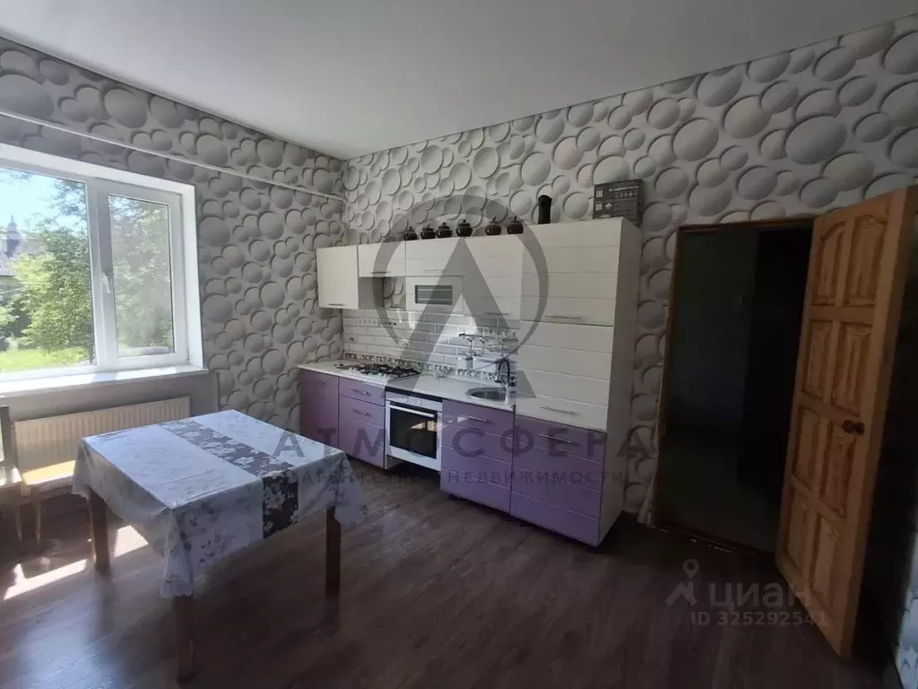 Дом в Краснодарский край, Хадыженск Апшеронский район, ул. Суворова ... - Фото 2