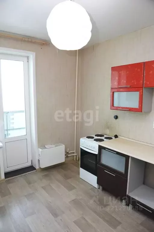 1-к кв. Курганская область, Курган Заозерный жилрайон, 3-й мкр, 35 ... - Фото 0