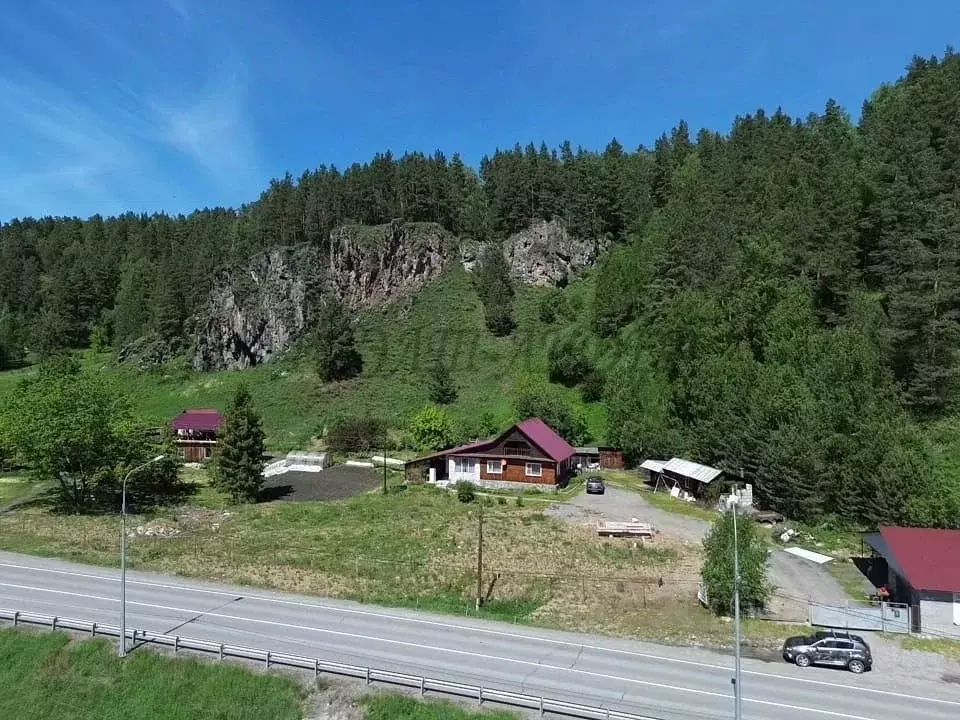 Дом в Алтай, Майминский район Р-256 Чуйский тракт, 487-й км (67 м) - Фото 1