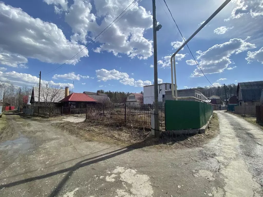 Участок в Свердловская область, Верхняя Пышма городской округ, пос. ... - Фото 1