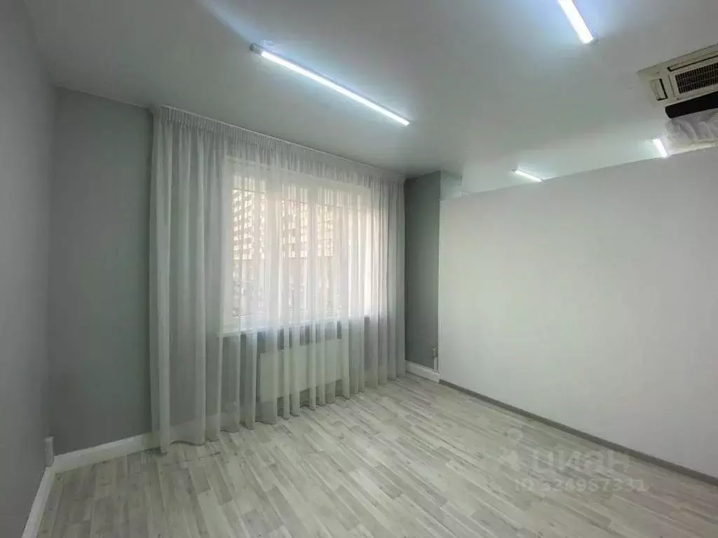 Офис в Краснодарский край, Краснодар Центральный мкр, ул. Буденного ... - Фото 1