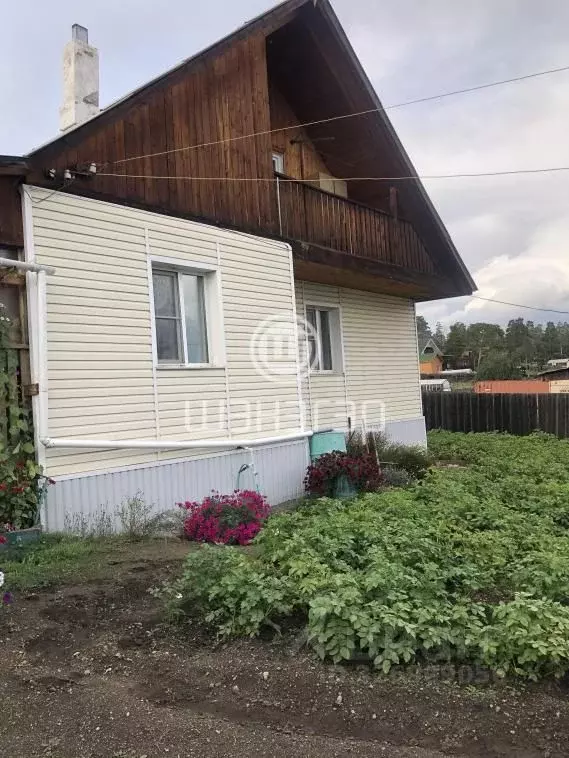 Дом в Бурятия, Иволгинский район, Сотниковское с/пос, с. Сотниково ул. ... - Фото 1