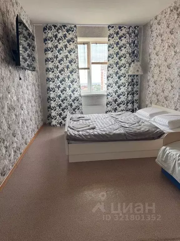 2-к кв. Волгоградская область, Волгоград ул. Имени Ивана Морозова, 9 ... - Фото 0