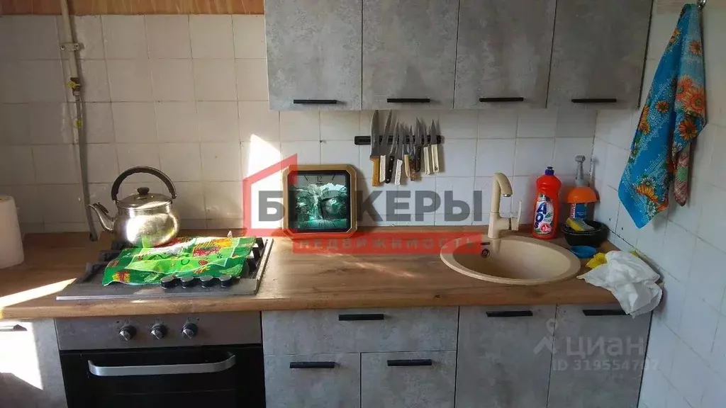 2-к кв. Севастополь просп. Октябрьской Революции, 87 (48.9 м) - Фото 0
