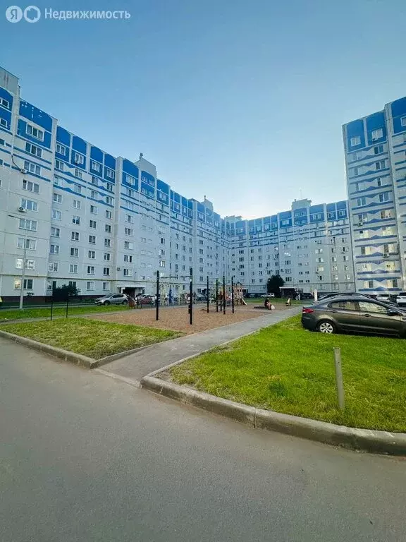 4-комнатная квартира: Нижнекамск, проспект Мира, 52 (77.3 м) - Фото 1