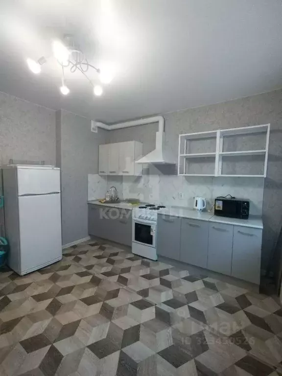 2-к кв. Воронежская область, Воронеж ул. Летчика Филипова, 8 (70.0 м) - Фото 1