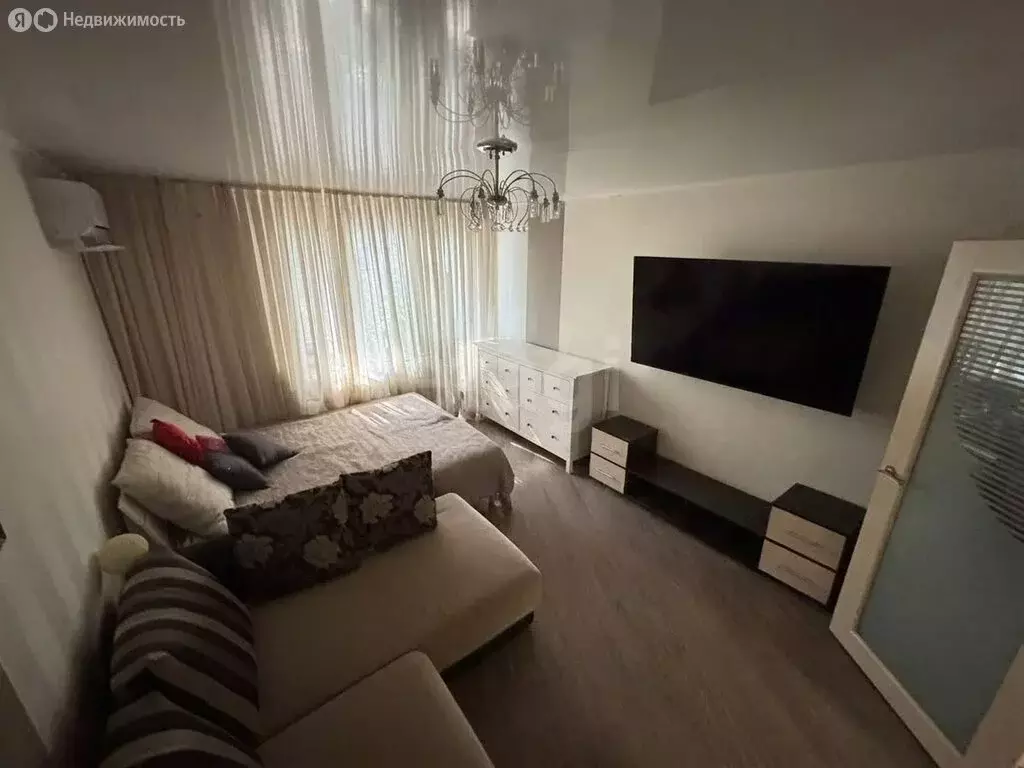 2-комнатная квартира: Тюмень, улица Мельникайте, 48А (52.5 м) - Фото 2