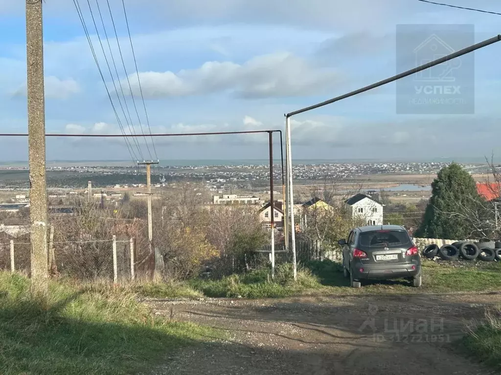 Участок в Крым, Феодосия городской округ, с. Солнечное ул. Сосновая, ... - Фото 0