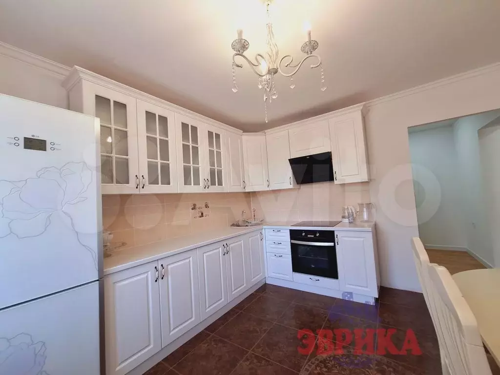 2-к. квартира, 60 м, 1/9 эт. - Фото 1