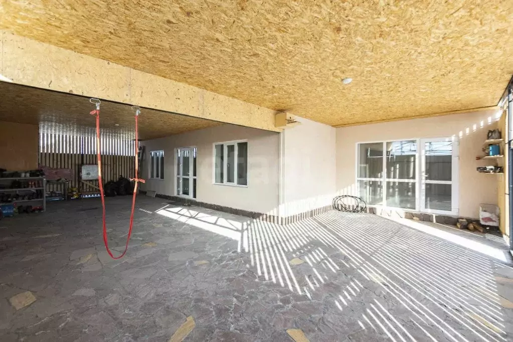 Дом в Тюменская область, Тюменский муниципальный округ, Боровский рп ... - Фото 1