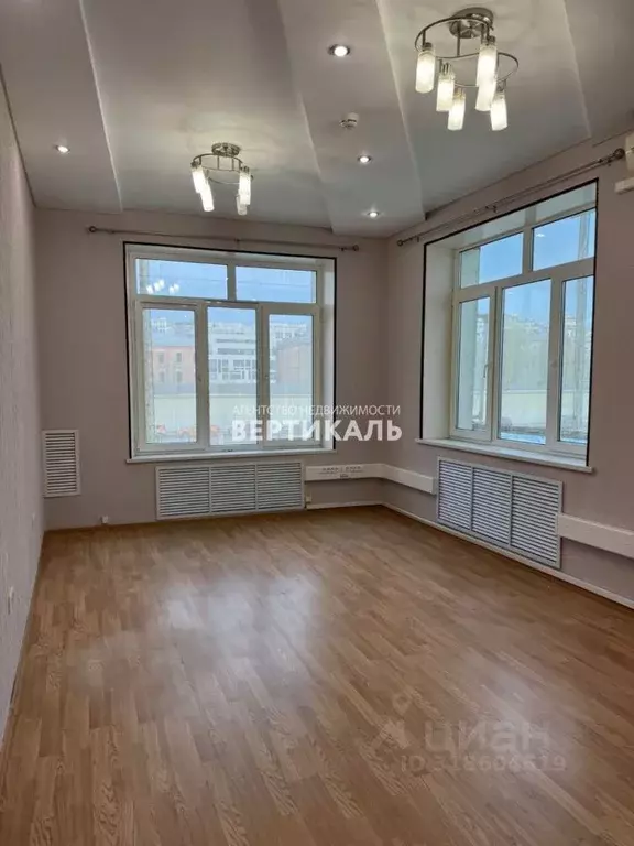 Офис в Москва Озерковская наб., 22/24С2 (130 м) - Фото 0