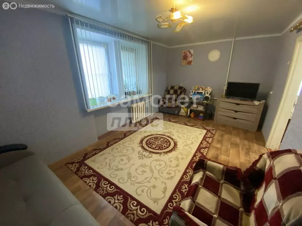 3-комнатная квартира: Астрахань, улица Адмирала Нахимова, 113 (45 м) - Фото 1