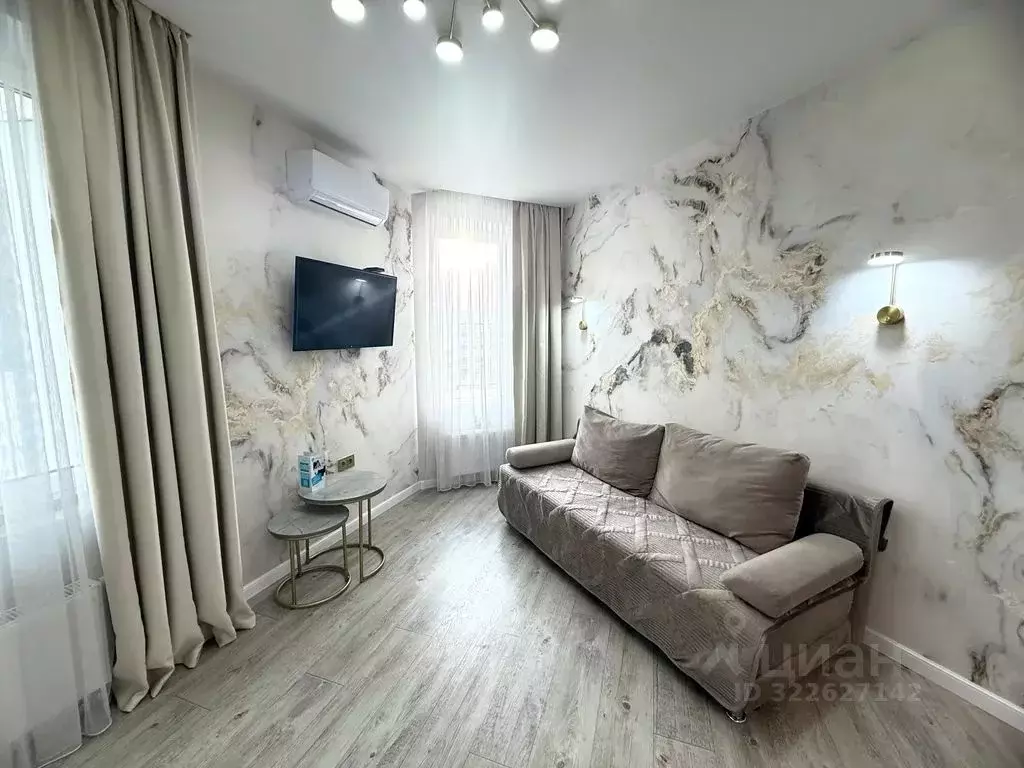 1-к кв. Тюменская область, Тюмень ул. Монтажников, 36 (40.0 м) - Фото 2